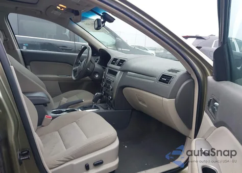 2012 Ford Fusion Hybrid z USA, uszkodzony, nr VIN 3FADP0L32CR191658